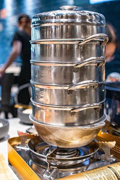 【台中美食】8德司創意餐館-巨無霸超豪華澎拜龍蝦火鍋,火鍋、義麵多種選擇一次滿足