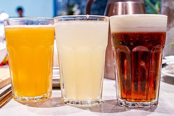 【台中美食】8德司創意餐館-巨無霸超豪華澎拜龍蝦火鍋,火鍋、義麵多種選擇一次滿足