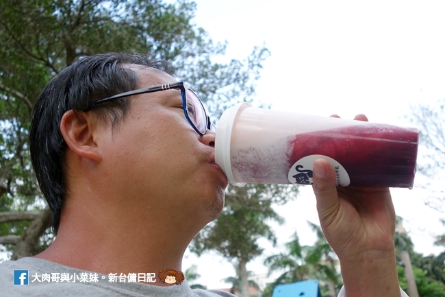 珍一波 大遠百好喝手搖飲 黑糖珍珠鮮奶 奶蓋 新竹手搖飲推薦 (2)