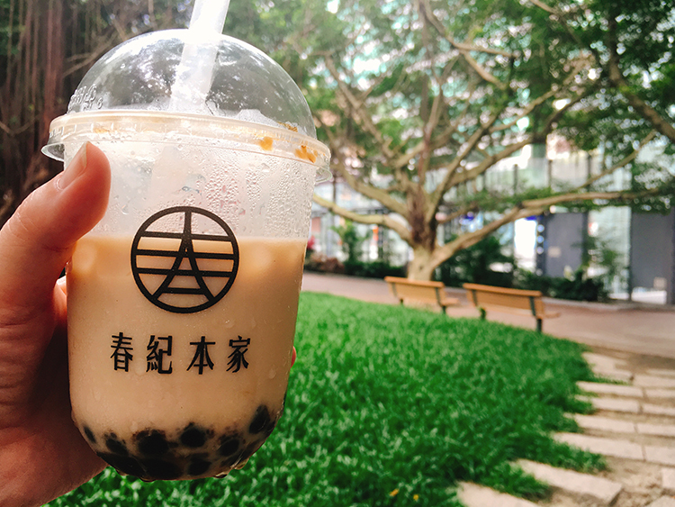 春紀本家,黑糖波霸奶茶,黑糖珍珠鮮奶,慶城街一號美食,松山運動中心美食,珍珠奶茶,台北黑糖珍珠,台北手炒黑糖,韓國瑜美食地圖,我不是他媽媽