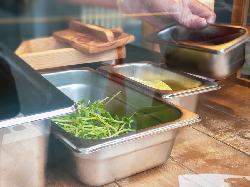 高雄美食||本丸家-清爽無負擔的沖繩飯糰,最適合高雄炎熱的天氣 ||前金區、沖繩飯糰