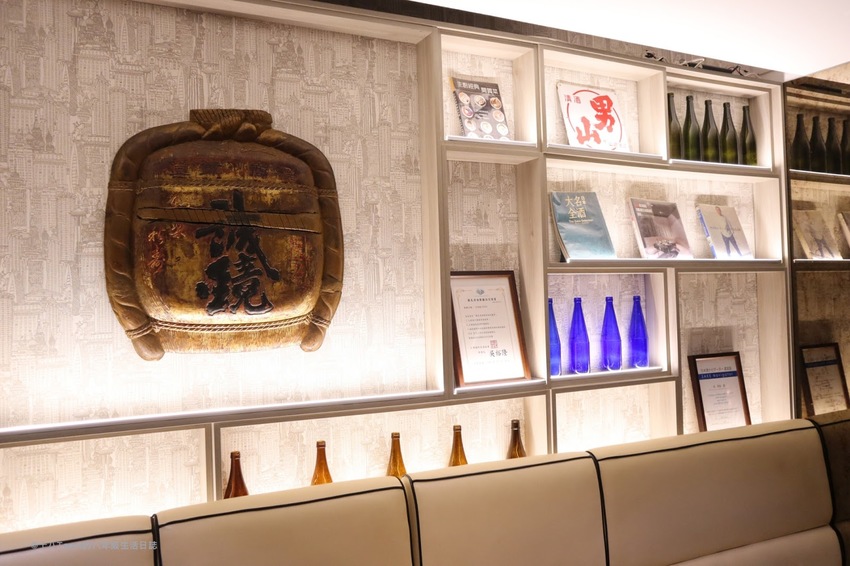 【台北美食】花酒蔵 餐酒館 Aplus Dining Sake Bar｜各式清酒與調酒、美味的創意日式料理、下班聚會的好去處！