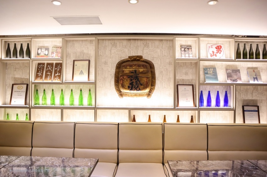 【台北美食】花酒蔵 餐酒館 Aplus Dining Sake Bar｜各式清酒與調酒、美味的創意日式料理、下班聚會的好去處！