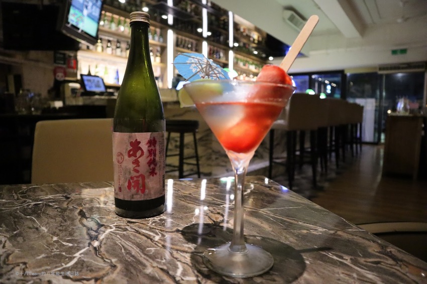 【台北美食】花酒蔵 餐酒館 Aplus Dining Sake Bar｜各式清酒與調酒、美味的創意日式料理、下班聚會的好去處！