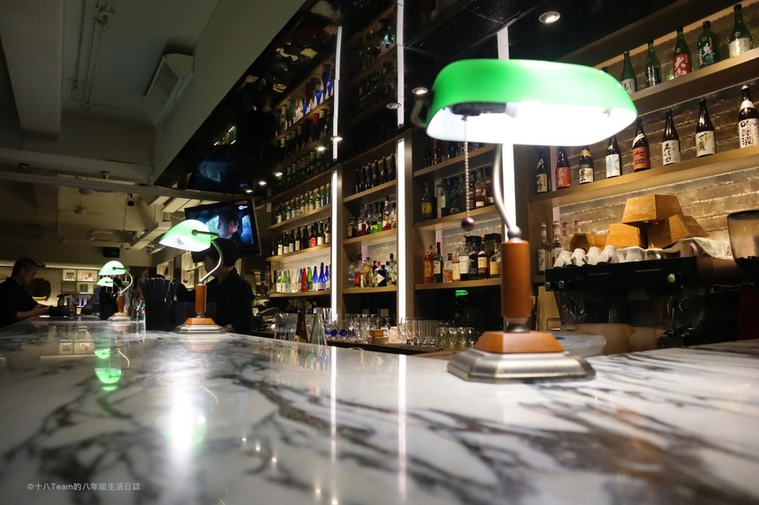 【台北美食】花酒蔵 餐酒館 Aplus Dining Sake Bar｜各式清酒與調酒、美味的創意日式料理、下班聚會的好去處！