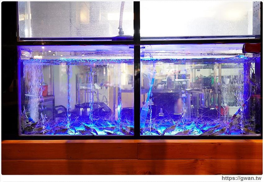 台中現撈泰國蝦、厚切牛排、近80種食材吃到飽，還有生啤無限暢飲一人只要799！