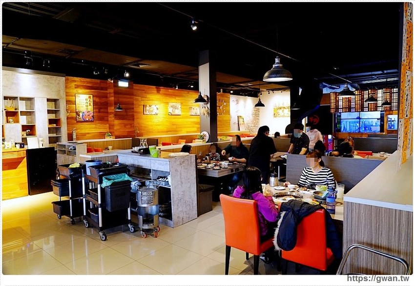 台中現撈泰國蝦、厚切牛排、近80種食材吃到飽，還有生啤無限暢飲一人只要799！