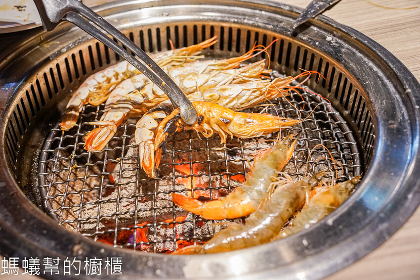 羊角炭火燒肉 | 台中燒肉吃到飽！日本A5和牛、百種食材無限供應。 - 螞蟻幫的櫥櫃