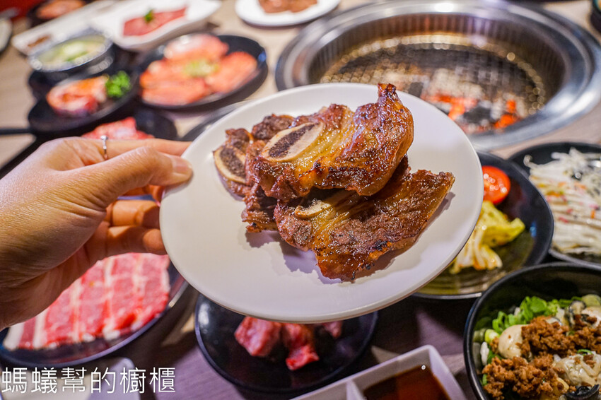 羊角炭火燒肉 | 台中燒肉吃到飽！日本A5和牛、百種食材無限供應。 - 螞蟻幫的櫥櫃