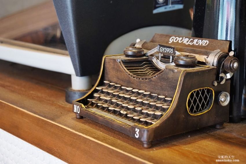 [台北聚餐餐廳推薦] 蘑菇森林義式餐廳 數十種義式料理 夢幻的森林空間 鄰近台北車站 - 安妮的天空