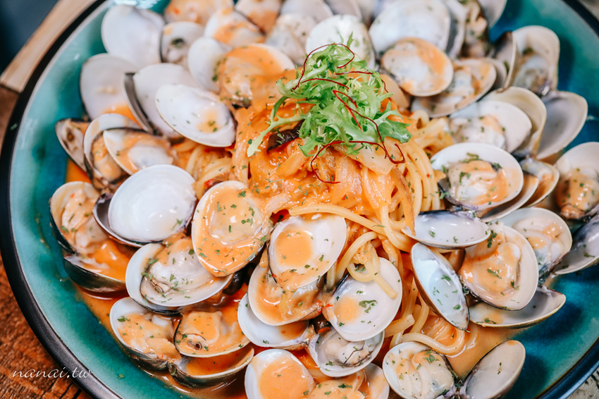 台中逢甲》瑰覓Gui Mi。CP值破表!蛤蜊堆成一座小山快看不到義大利麵,紅茶無限暢飲 - Nana愛旅行札記