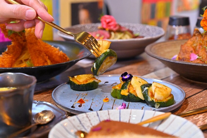 台中逢甲義大利麵超美擺盤大份量推薦 8種自製熬煮醬汁 自製千層蛋糕不用百元好吃 瑰覓GuiMi逢甲