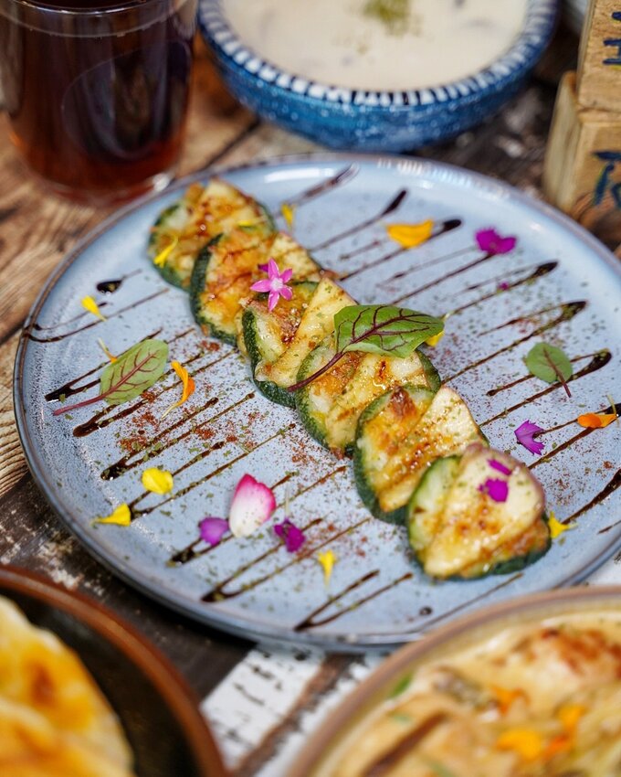 台中西屯區美食推薦『瑰覓Gui Mi』，主打視覺及味覺雙享受的浮誇義大利麵，大份量、餐點選擇多，就隱身在逢甲巷弄裡。 - 阿華田的美食日記