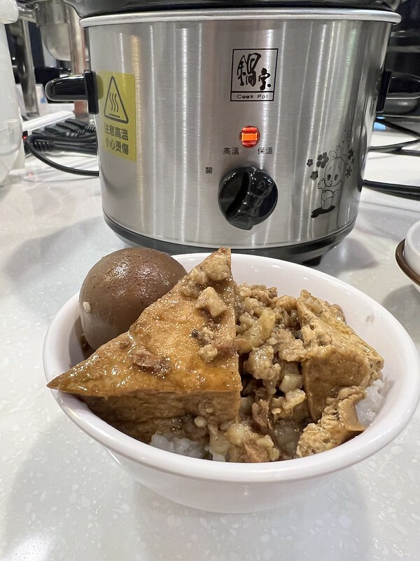 【台灣，台北市，萬華區】禾順行旅（Your Hotel）夜市美食吃不完，用味蕾認識萬華吧！（台北住宿推薦/萬華