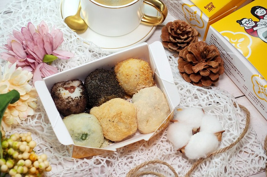 ♥幸福翔綺 西螺麻糬大王♥現包現吃最新鮮.女孩必買金莎巧克力麻糬雲林人氣團購伴手禮.現在在台北車站就買的