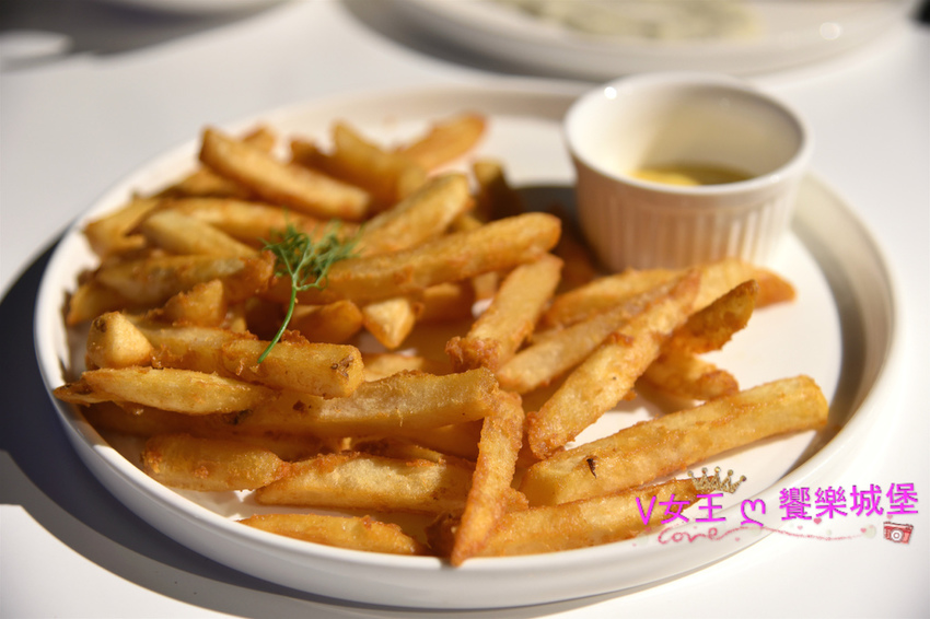 DSC_5793_meitu_180.jpg DSC_5793_meitu_180.jpg