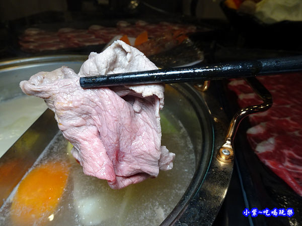  美國PR翼板肉-狩夜精緻單人雙味火鍋  (4).jpg
