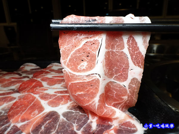 台灣盤古夏黑豚-狩夜精緻單人雙味火鍋  (4).jpg