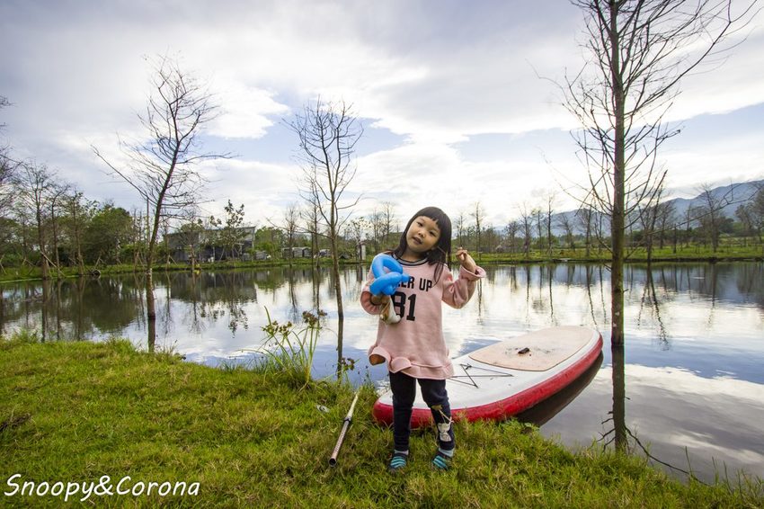 【住宿.宜蘭】宜蘭員山包棟民宿/十六崁民宿~佔地寬廣、生態豐富,划船、餵魚、烤肉,還有落羽松小徑