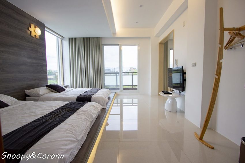 【住宿.宜蘭】宜蘭員山包棟民宿/十六崁民宿~佔地寬廣、生態豐富,划船、餵魚、烤肉,還有落羽松小徑