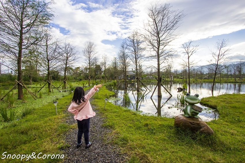 【住宿.宜蘭】宜蘭員山包棟民宿/十六崁民宿~佔地寬廣、生態豐富,划船、餵魚、烤肉,還有落羽松小徑