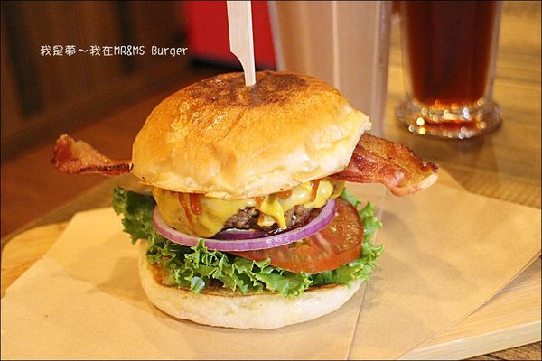 MR%26;MS Burger19.jpg