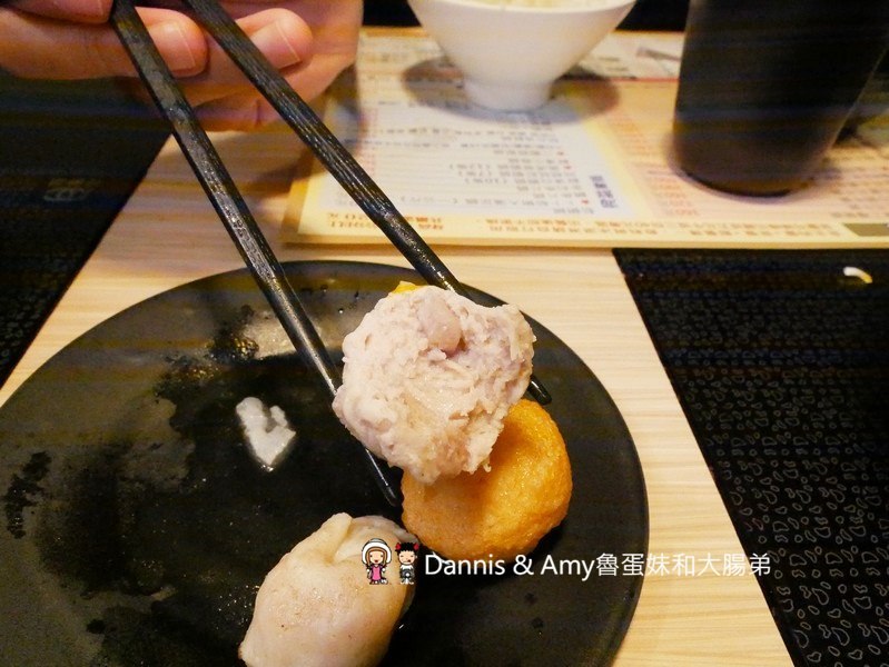 《湖口美食推薦》享鍋精緻涮烤小火鍋。精選肉品海鮮一鍋兩吃超滿足。大份量肉多多專區肉食控不能錯過。明治冰淇淋飲料無限供應︱湖口火車站旁老五鹹粥對面(影片) 《湖口美食推薦》享鍋精緻涮烤小火鍋。精選肉品海鮮一鍋兩吃超滿足。大份量肉多多專區肉食控不能錯過。明治冰淇淋飲料無限供應︱湖口火車站旁老五鹹粥對面(影片)