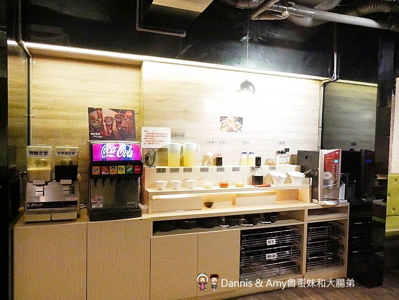 《湖口美食推薦》享鍋精緻涮烤小火鍋。精選肉品海鮮一鍋兩吃超滿足。大份量肉多多專區肉食控不能錯過。明治冰淇淋飲料無限供應︱湖口火車站旁老五鹹粥對面(影片) 《湖口美食推薦》享鍋精緻涮烤小火鍋。精選肉品海鮮一鍋兩吃超滿足。大份量肉多多專區肉食控不能錯過。明治冰淇淋飲料無限供應︱湖口火車站旁老五鹹粥對面(影片)