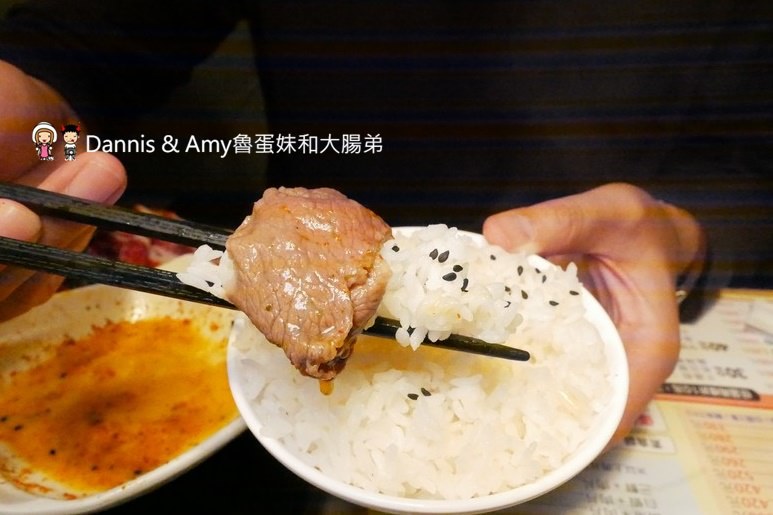 《湖口美食推薦》享鍋精緻涮烤小火鍋。精選肉品海鮮一鍋兩吃超滿足。大份量肉多多專區肉食控不能錯過。明治冰淇淋飲料無限供應︱湖口火車站旁老五鹹粥對面(影片) 《湖口美食推薦》享鍋精緻涮烤小火鍋。精選肉品海鮮一鍋兩吃超滿足。大份量肉多多專區肉食控不能錯過。明治冰淇淋飲料無限供應︱湖口火車站旁老五鹹粥對面(影片)