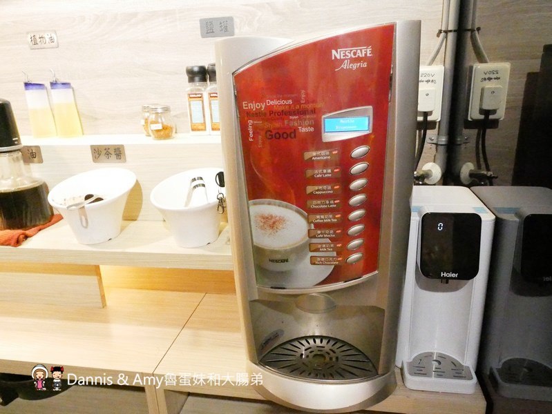 《湖口美食推薦》享鍋精緻涮烤小火鍋。精選肉品海鮮一鍋兩吃超滿足。大份量肉多多專區肉食控不能錯過。明治冰淇淋飲料無限供應︱湖口火車站旁老五鹹粥對面(影片) 《湖口美食推薦》享鍋精緻涮烤小火鍋。精選肉品海鮮一鍋兩吃超滿足。大份量肉多多專區肉食控不能錯過。明治冰淇淋飲料無限供應︱湖口火車站旁老五鹹粥對面(影片)