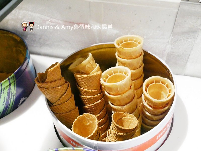 《湖口美食推薦》享鍋精緻涮烤小火鍋。精選肉品海鮮一鍋兩吃超滿足。大份量肉多多專區肉食控不能錯過。明治冰淇淋飲料無限供應︱湖口火車站旁老五鹹粥對面(影片) 《湖口美食推薦》享鍋精緻涮烤小火鍋。精選肉品海鮮一鍋兩吃超滿足。大份量肉多多專區肉食控不能錯過。明治冰淇淋飲料無限供應︱湖口火車站旁老五鹹粥對面(影片)