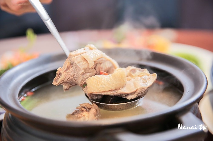 溫叨古早味料理餐廳。低調神隱的三合院古厝餐廳,好吃又古早味的桶仔雞 - Nana愛旅行札記