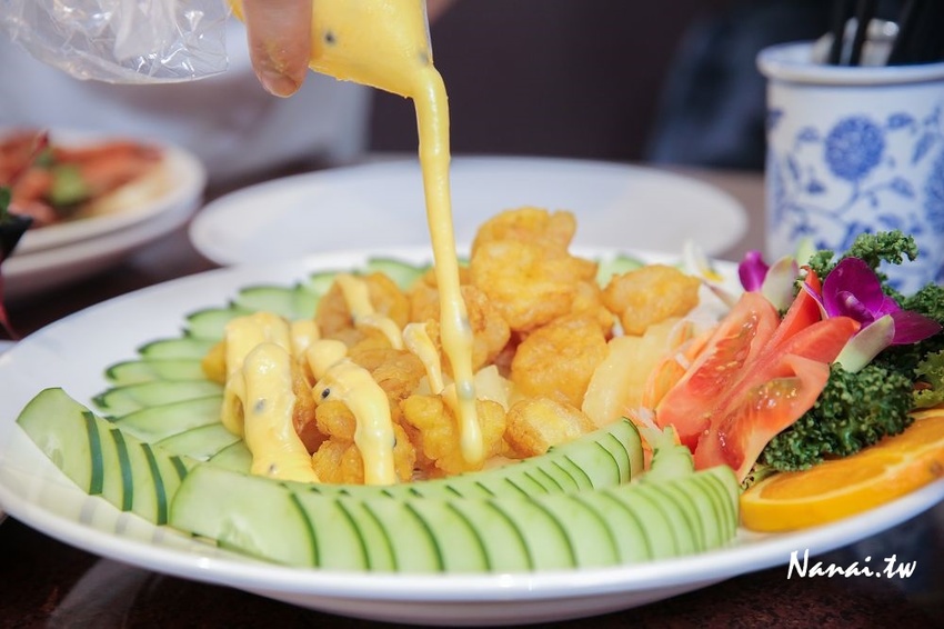 溫叨古早味料理餐廳。低調神隱的三合院古厝餐廳,好吃又古早味的桶仔雞 - Nana愛旅行札記