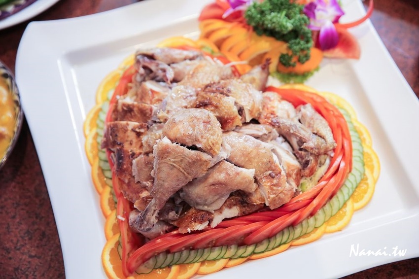 溫叨古早味料理餐廳。低調神隱的三合院古厝餐廳,好吃又古早味的桶仔雞 - Nana愛旅行札記