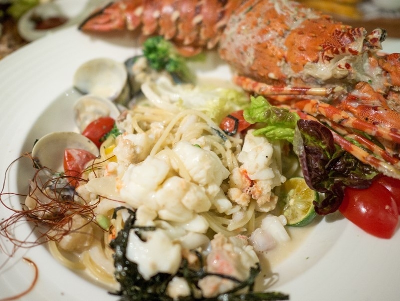 【台北西門町】Oyami café 下午茶、義大利麵，美味的餐點搭配夢幻的裝潢，彷彿置身童話世界