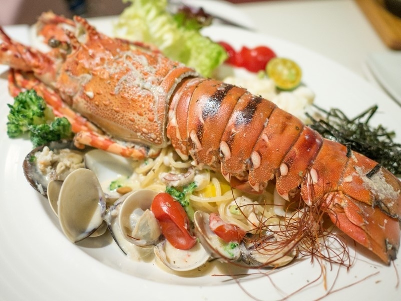 【台北西門町】Oyami café 下午茶、義大利麵，美味的餐點搭配夢幻的裝潢，彷彿置身童話世界