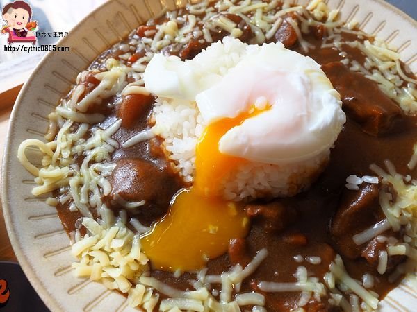 桃園藝文特區美食-肚佛樂咖哩-這將來一定會變成排隊美食，咖哩好好吃啊!!!! @民宿女王芽月-美食.旅遊.全台趴趴走