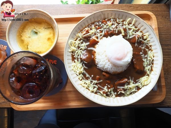 桃園藝文特區美食-肚佛樂咖哩-這將來一定會變成排隊美食，咖哩好好吃啊!!!! @民宿女王芽月-美食.旅遊.全台趴趴走