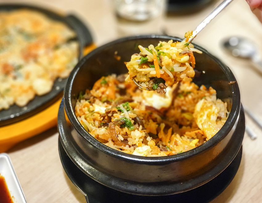 高雄美食||瑪希噠韓式小吃-平價份量又足夠的韓式料理，藏在正修科大附近的巷弄中||鳳山區、韓式料理