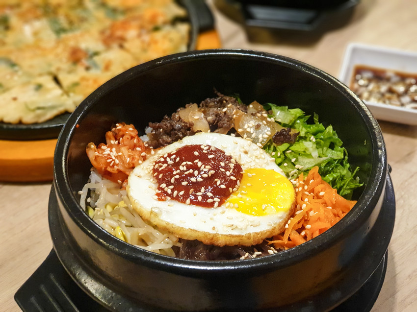 高雄美食||瑪希噠韓式小吃-平價份量又足夠的韓式料理，藏在正修科大附近的巷弄中||鳳山區、韓式料理