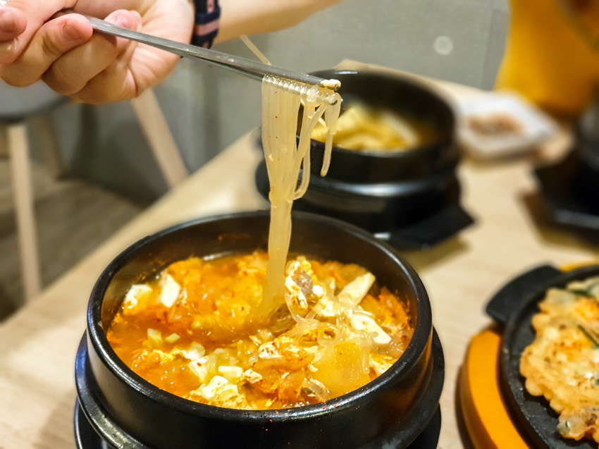 高雄美食||瑪希噠韓式小吃-平價份量又足夠的韓式料理，藏在正修科大附近的巷弄中||鳳山區、韓式料理