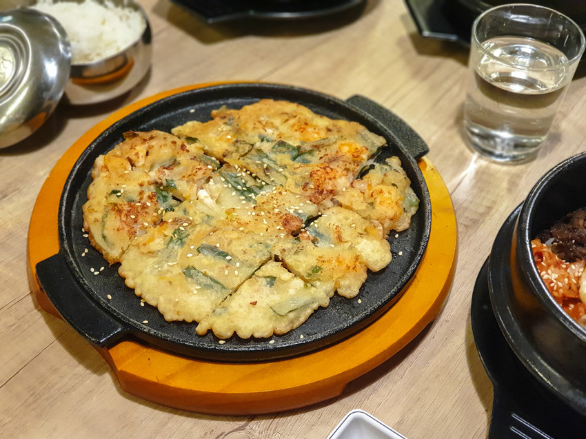 高雄美食||瑪希噠韓式小吃-平價份量又足夠的韓式料理，藏在正修科大附近的巷弄中||鳳山區、韓式料理