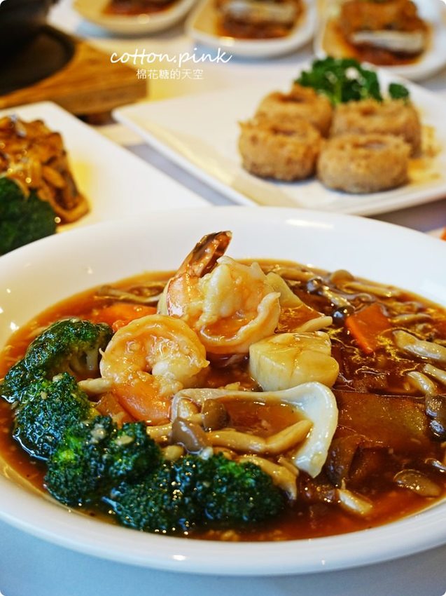 台中美食珍寶海鮮外送啦！首推香辣螃蟹新光三越必吃～最新套餐內用最低一人688元，外帶套餐899元起