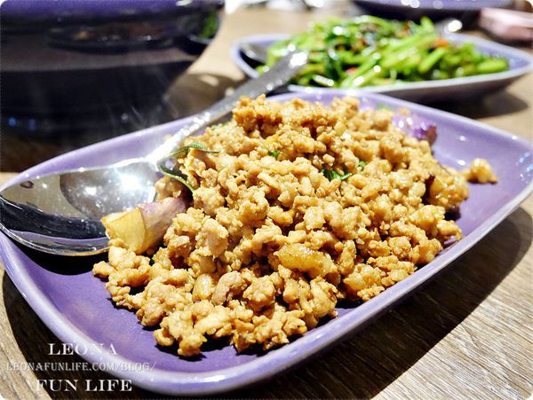 打拋豬 蝦醬空心菜 台中泰式料理推薦-Leona Fun Life.JPG