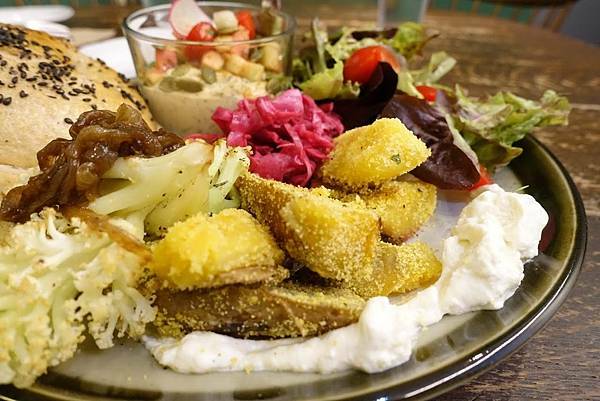 line_831870614911758.jpg line_831870614911758.jpg