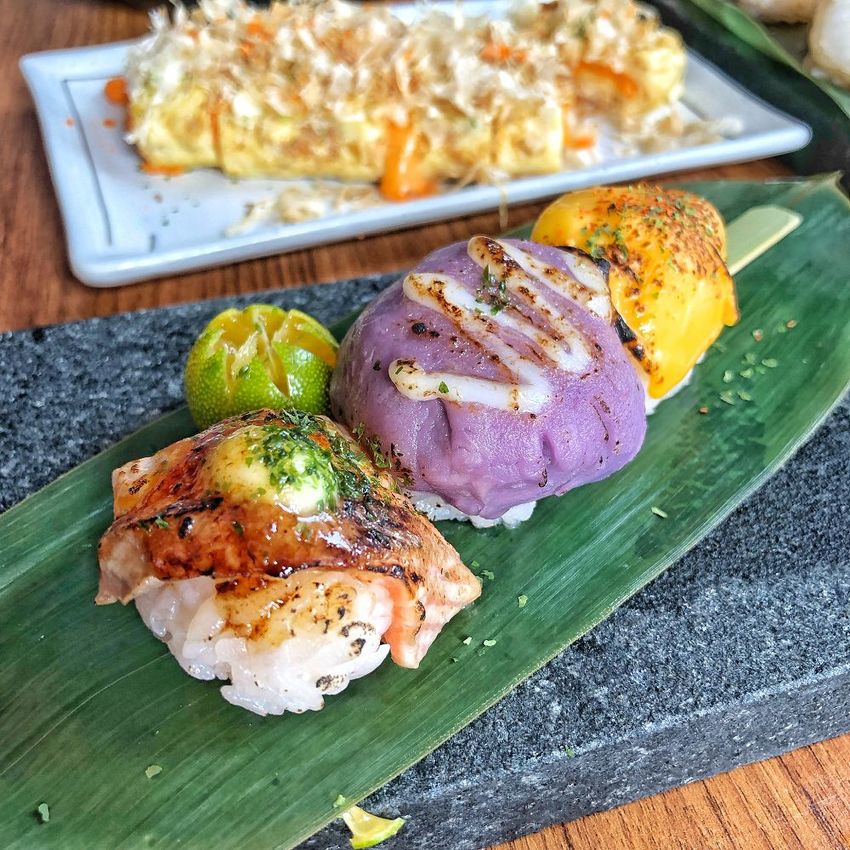 台南國華街新店【本寓食堂】焦糖炙燒鮭魚 色澤誘人香氣一級棒 鮭魚控快衝 !