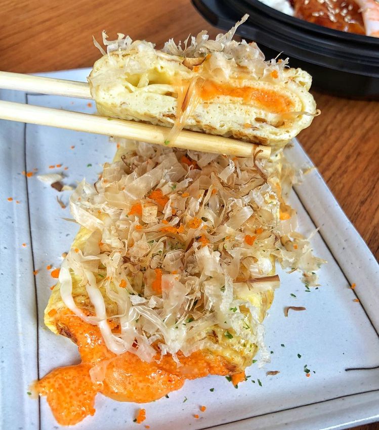 台南國華街新店【本寓食堂】焦糖炙燒鮭魚 色澤誘人香氣一級棒 鮭魚控快衝 !