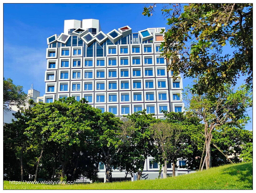 2022 中秋禮盒 <月盒>︱國立臺灣美術館 X 台中大毅老爺行旅，跨界聯名07/05-09/10限定販售~早鳥優惠與大宗訂購資訊 @WISELY's 拍拍照寫寫字