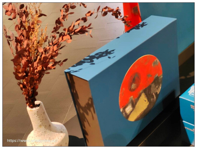 2022 中秋禮盒 <月盒>︱國立臺灣美術館 X 台中大毅老爺行旅，跨界聯名07/05-09/10限定販售~早鳥優惠與大宗訂購資訊 @WISELY's 拍拍照寫寫字