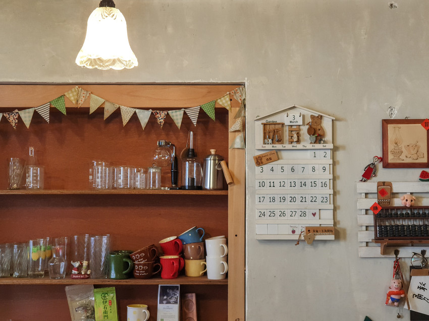 高雄美食||小麥家-老屋裡的日雜店，傳達最真實的美味餐食||新興區